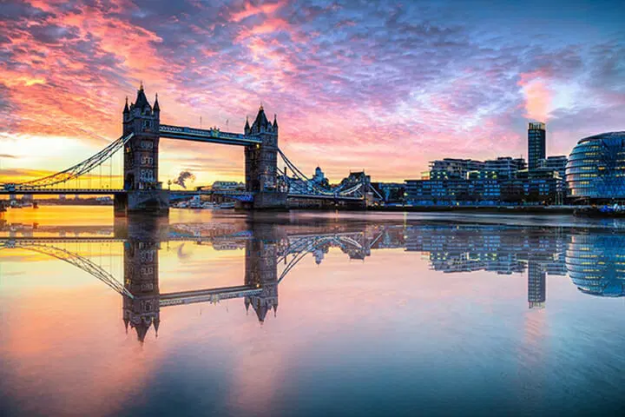 Click to Enlarge

Name: London Bridge reflection.png
Size: 555 KB